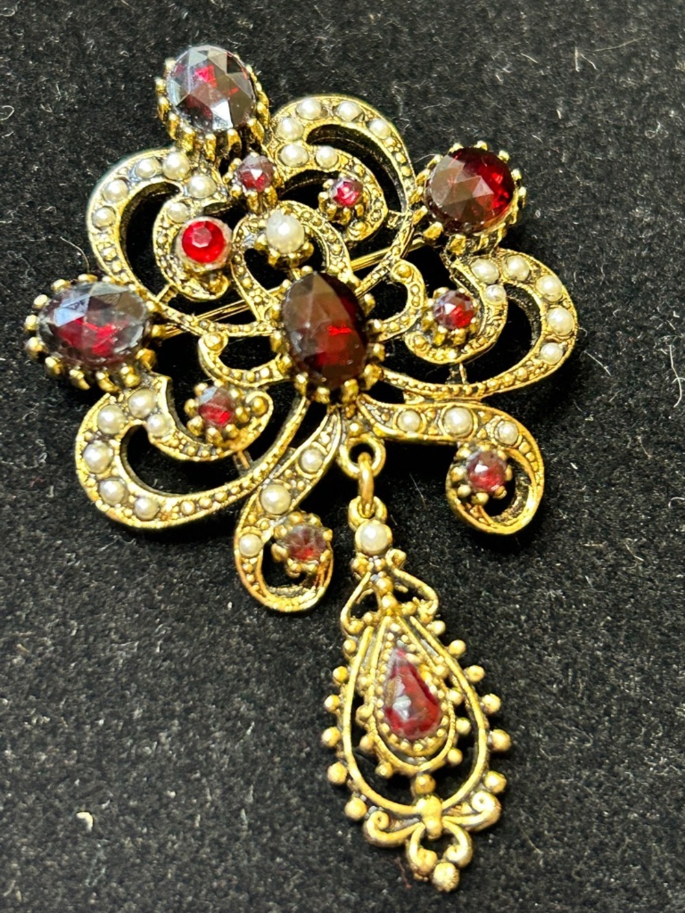 Gold-Tone Red Cabochon Filigree Pendant Brooch - Unbranded